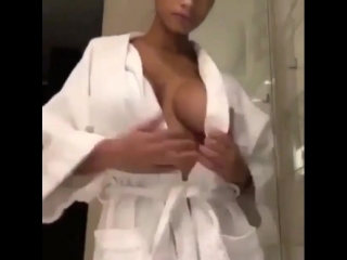 an unexpected twist, this juicy babe took off her robe, boobs, ass, sexy, not porn